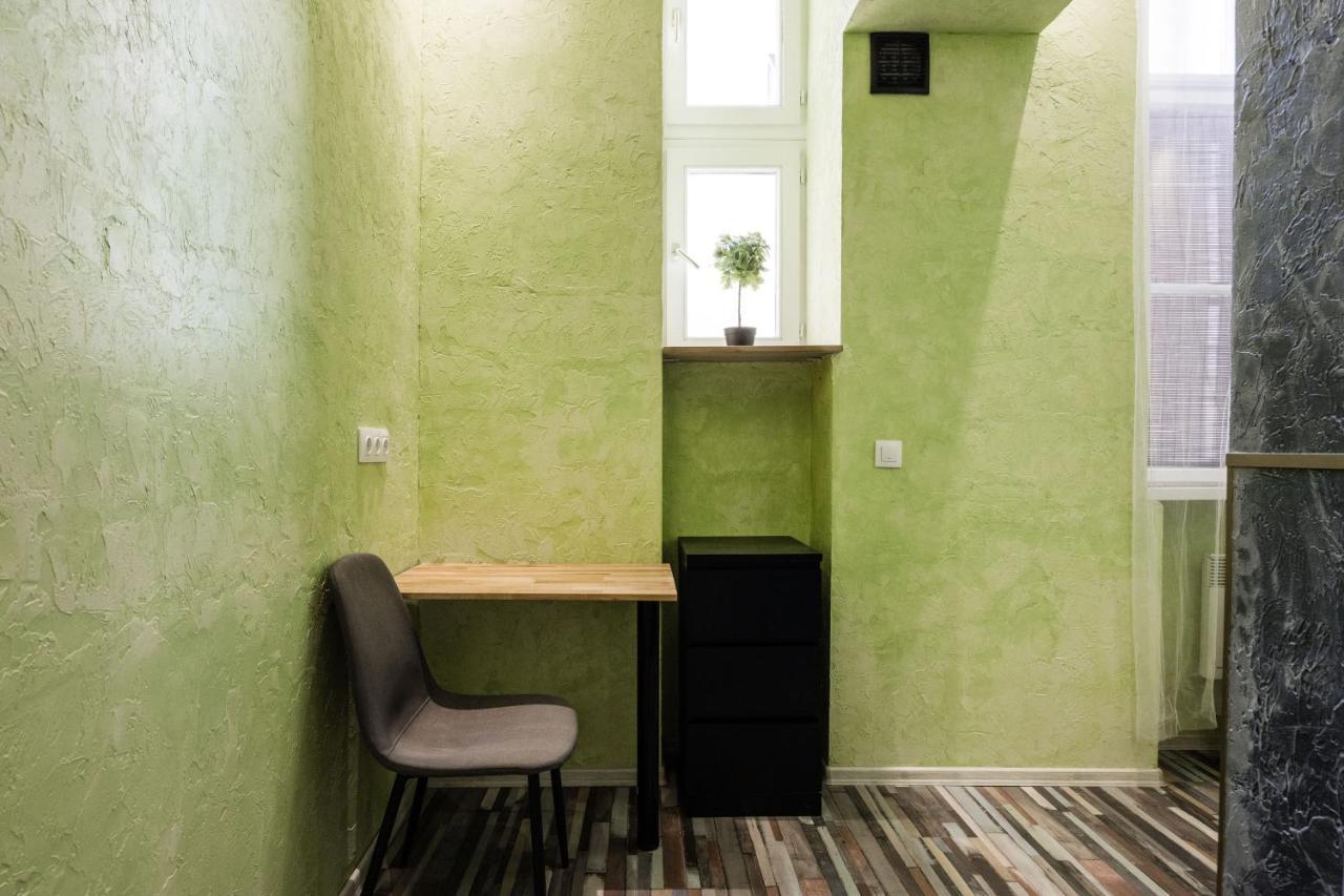 Apartment Hungarian Rebelian With Ac