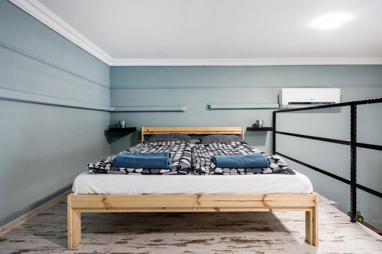Hungarian Rebelian With Ac Apartment Budapest